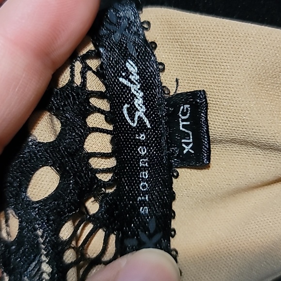 Sloan & Sadie Lace Top XL - Picture 7 of 7